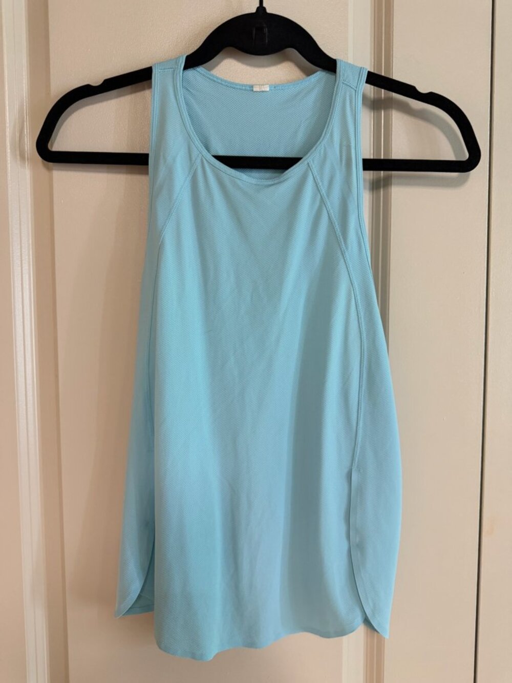 Lululemon Open Back Racerback Tank | Size 4 | Light Blue